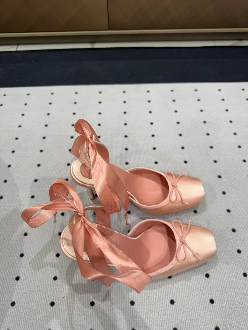 Stretchable Christian Louboutin Sandals 22604