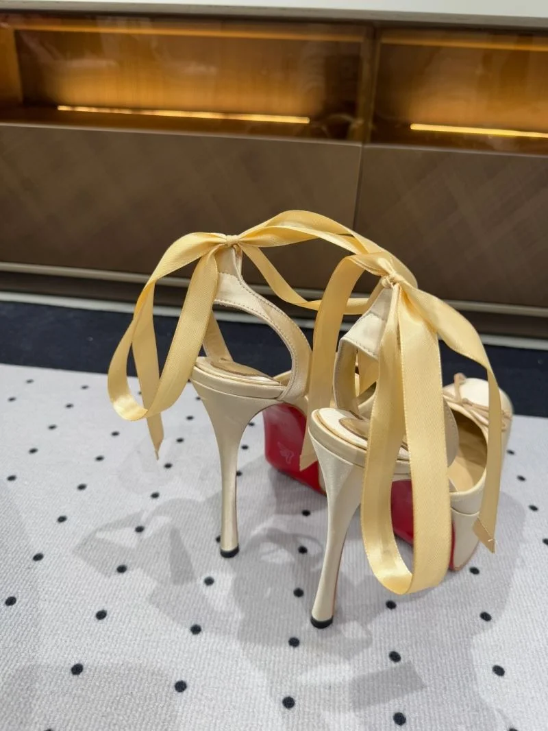 Christian Louboutin Sandals Flexible 22603