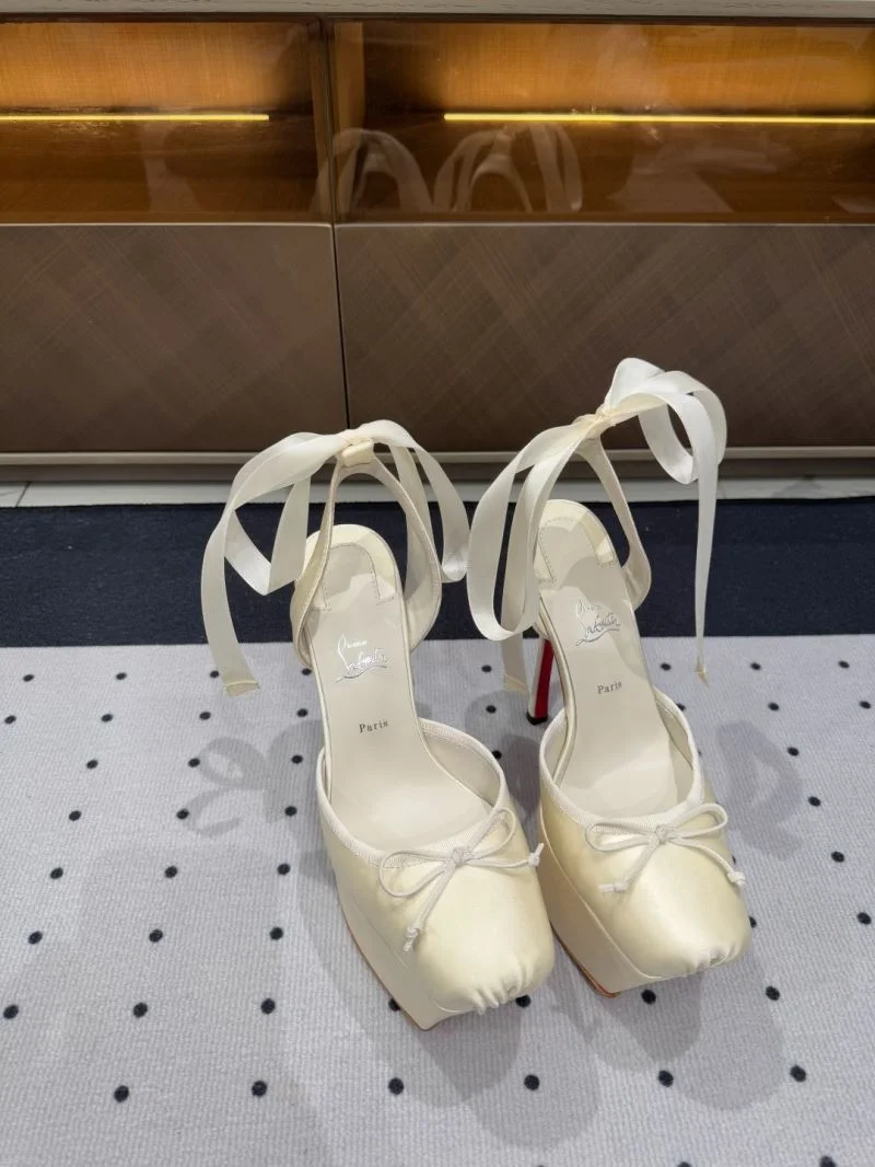 Efficient Christian Louboutin Sandals 22597