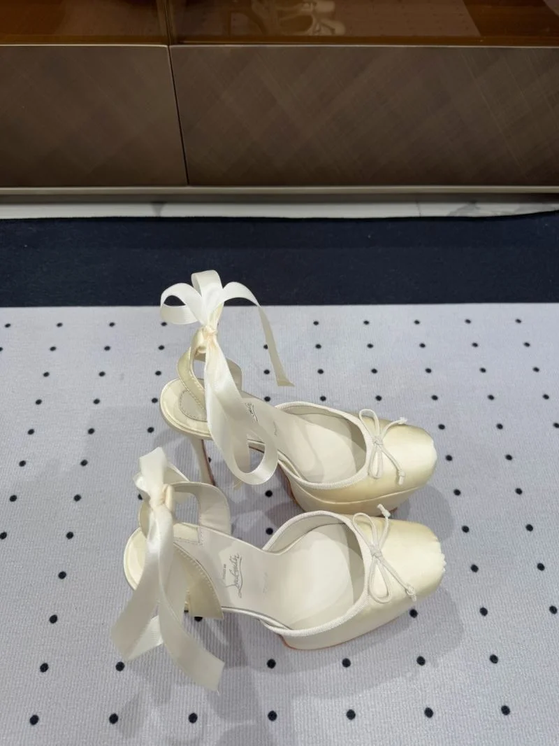 Efficient Christian Louboutin Sandals 22597