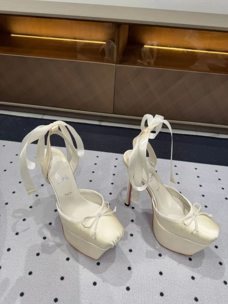 Efficient Christian Louboutin Sandals 22597