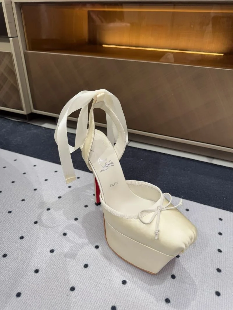 Efficient Christian Louboutin Sandals 22597