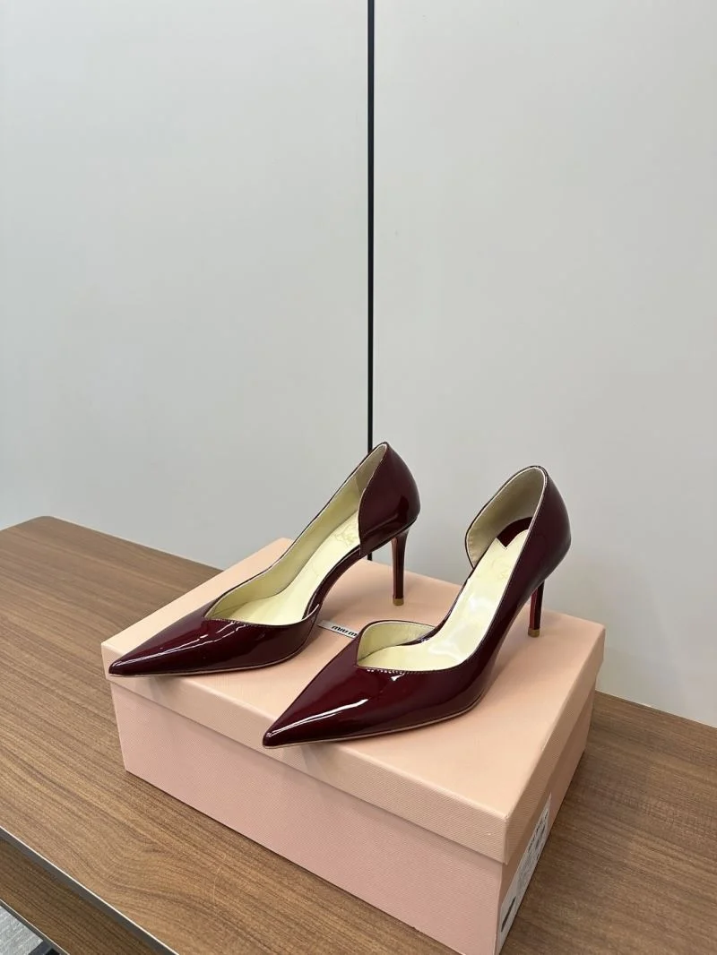 Minimalist Christian Louboutin Sandals 22596