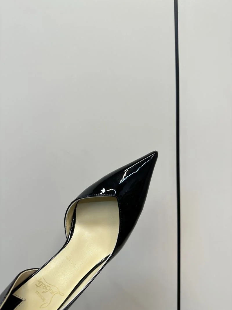 Versatile Christian Louboutin Sandals 22587