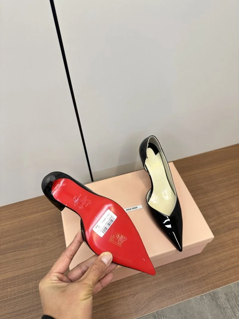 Versatile Christian Louboutin Sandals 22587