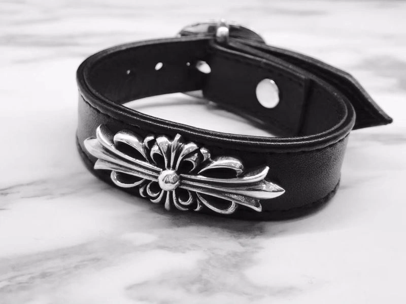 Sleek Chrome Hearts Bracelets 242517