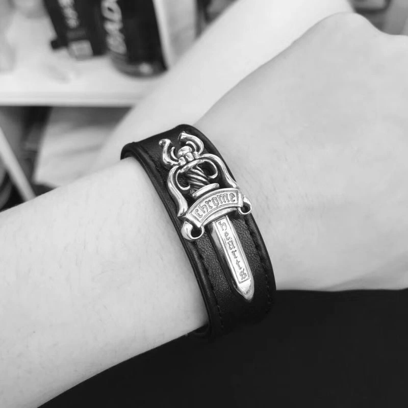 Sleek Chrome Hearts Bracelets 242517