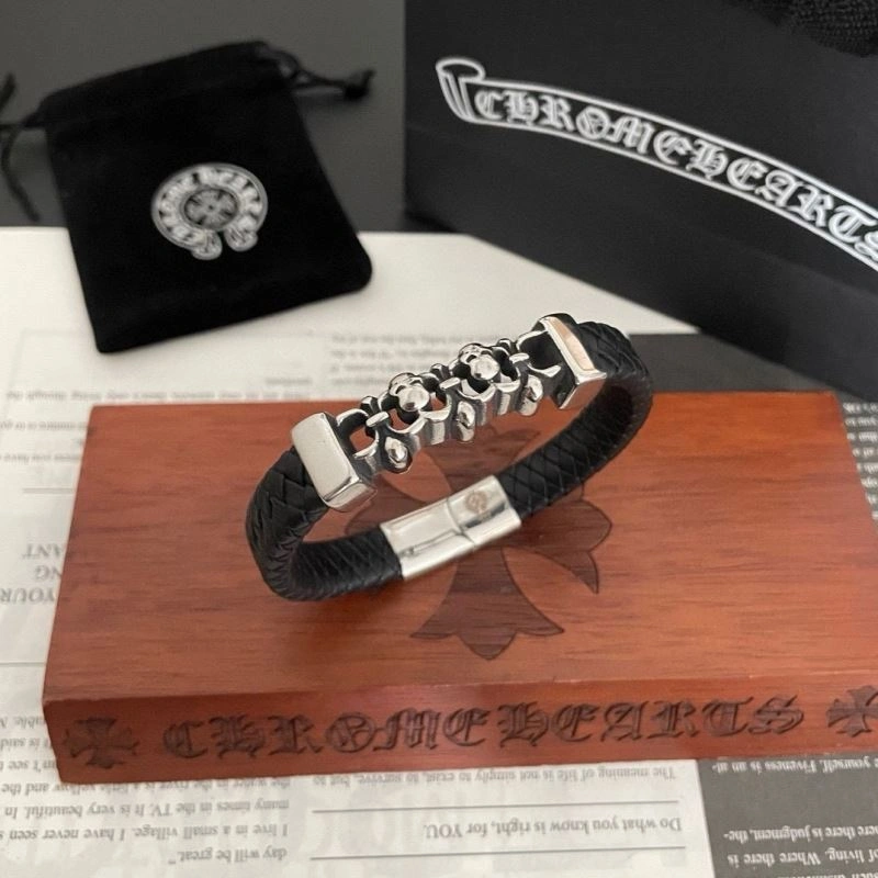 Fashionable Chrome Hearts Bracelets 241479