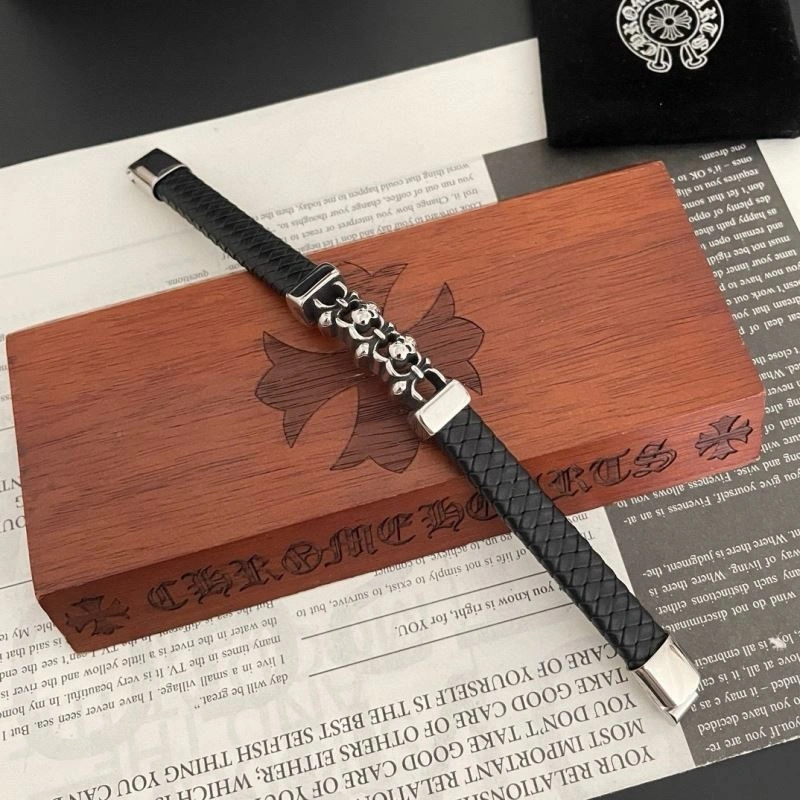 Fashionable Chrome Hearts Bracelets 241479