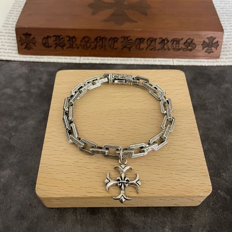 Stretchable Chrome Hearts Bracelets 241435