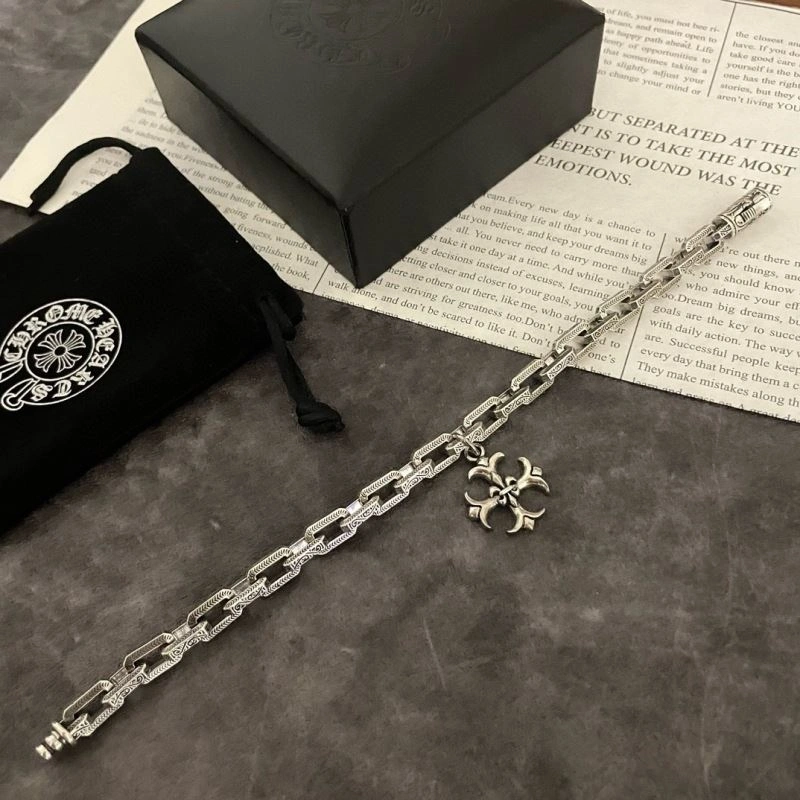 Stretchable Chrome Hearts Bracelets 241435