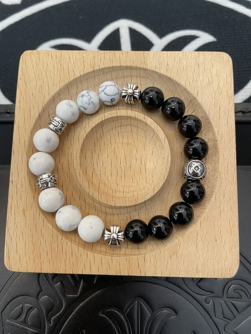 Sleek Chrome Hearts Bracelets 241346
