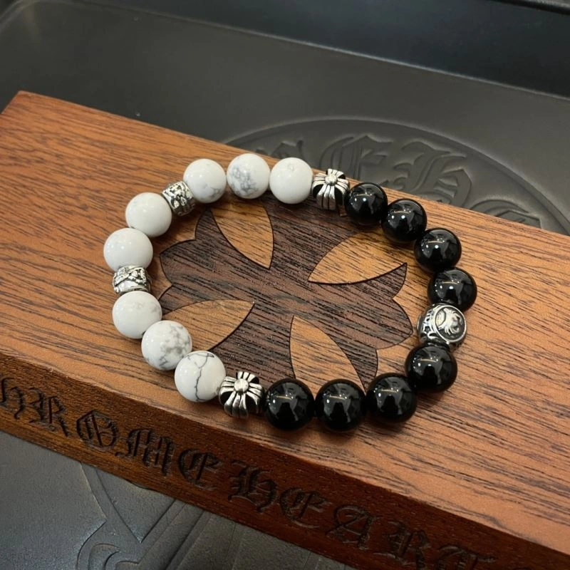 Sleek Chrome Hearts Bracelets 241346