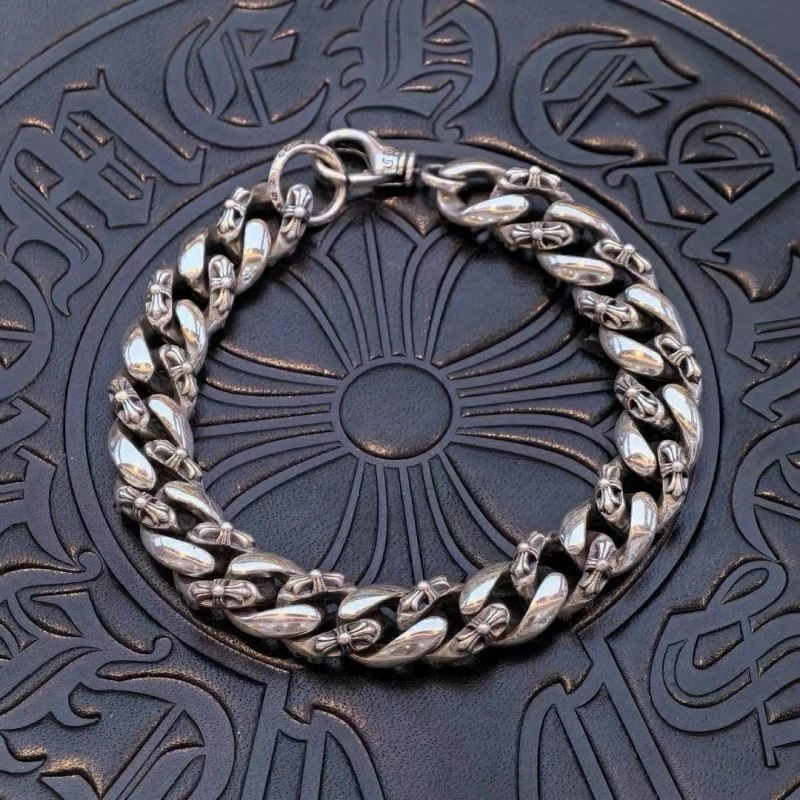 Cozy Chrome Hearts Bracelets 240398