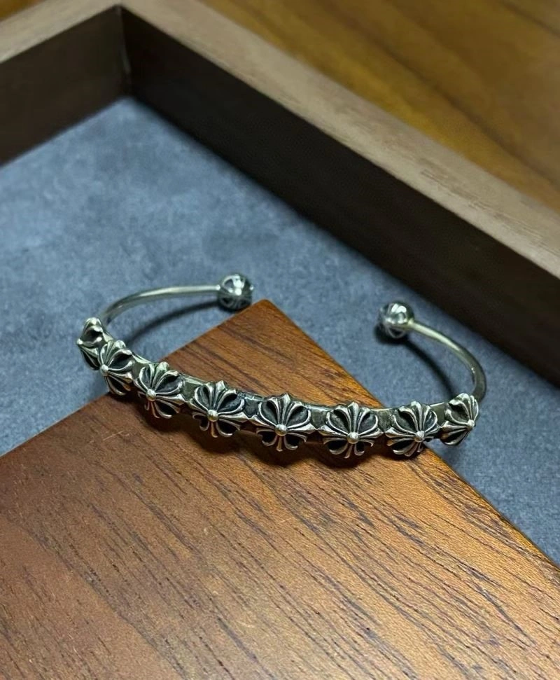 Cozy Chrome Hearts Bracelets 240366