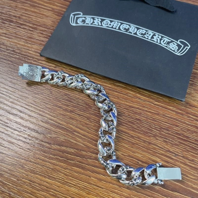Fashionable Chrome Hearts Bracelets 239854