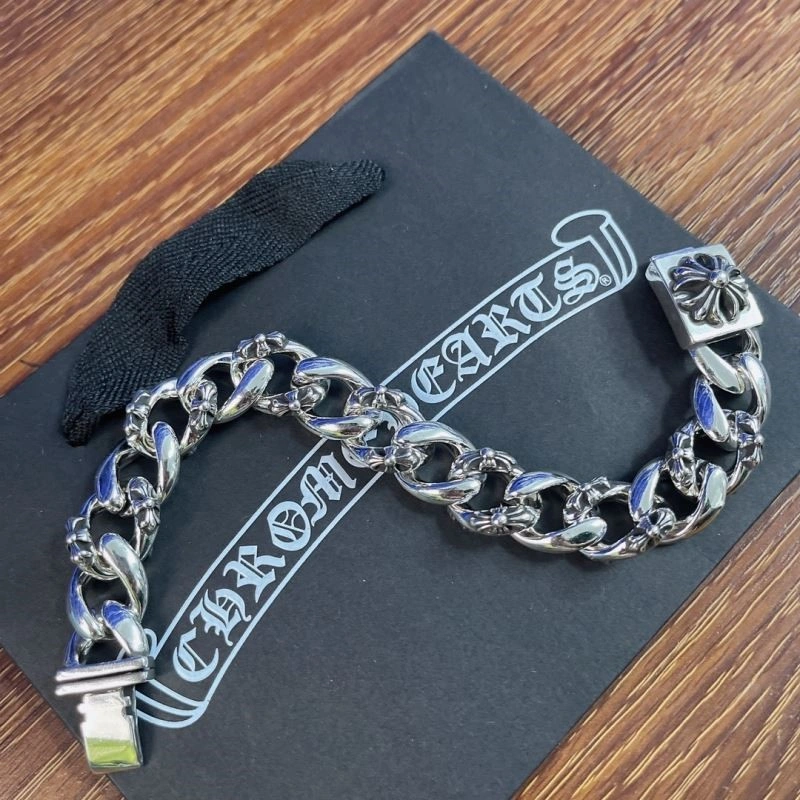 Fashionable Chrome Hearts Bracelets 239854