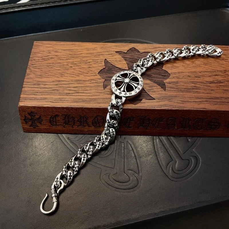 Snug Chrome Hearts Bracelets 239721