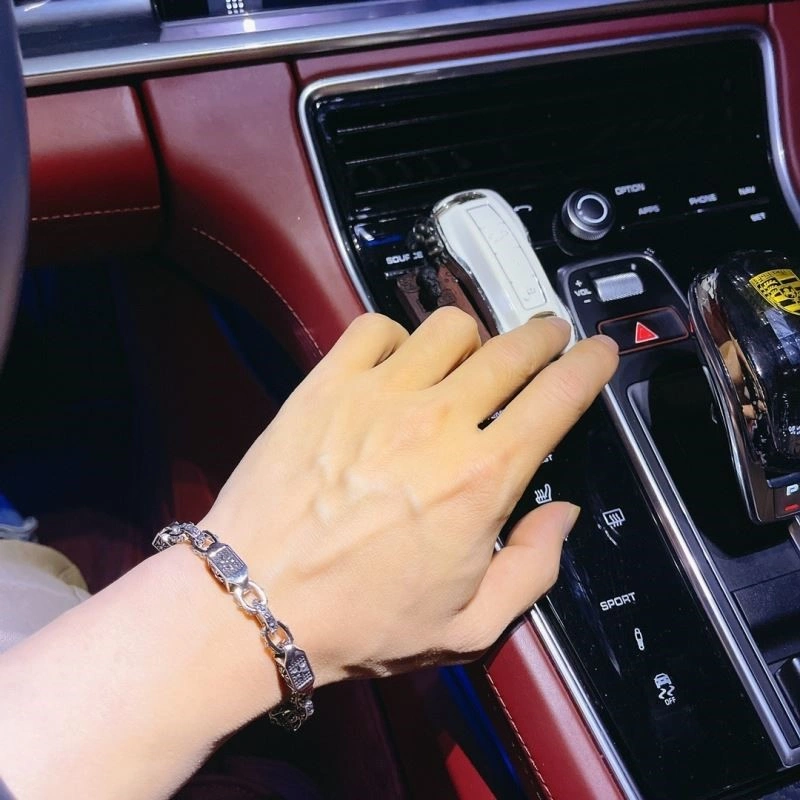 Stylish Chrome Hearts Bracelets 239189