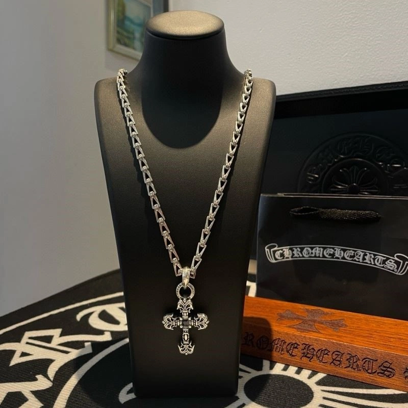 Fashionable Chrome Hearts Bracelets 238378