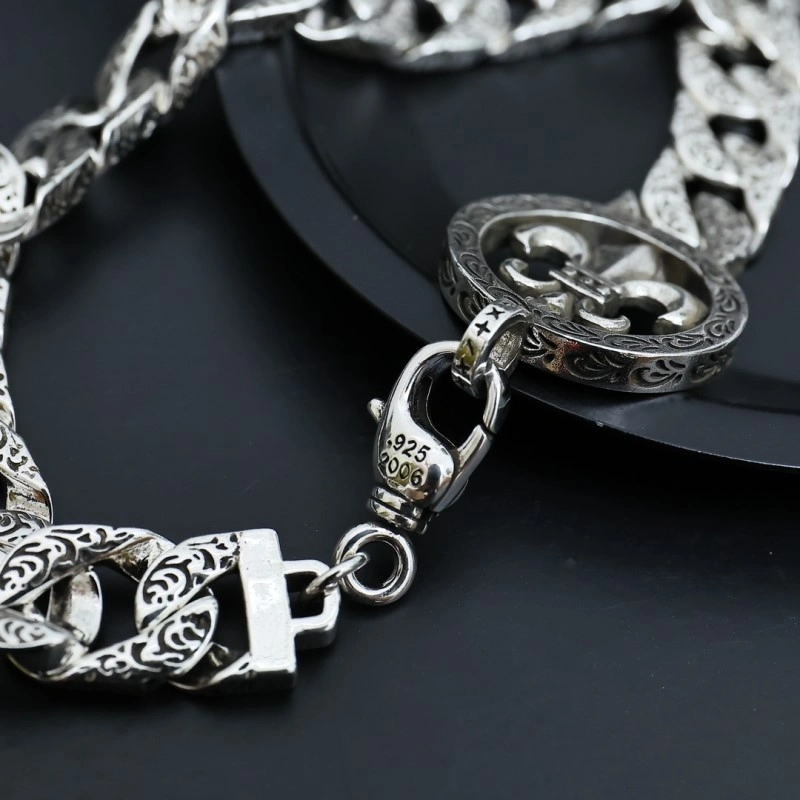 Fashionable Chrome Hearts Bracelets 238202