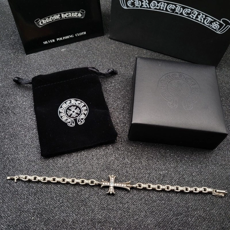 Fashionable Chrome Hearts Bracelets 237358