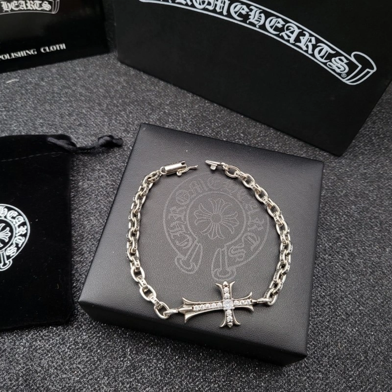 Fashionable Chrome Hearts Bracelets 237358