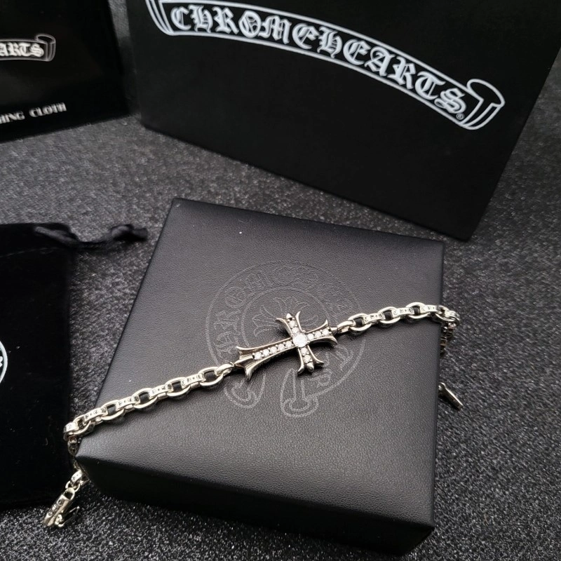 Fashionable Chrome Hearts Bracelets 237358