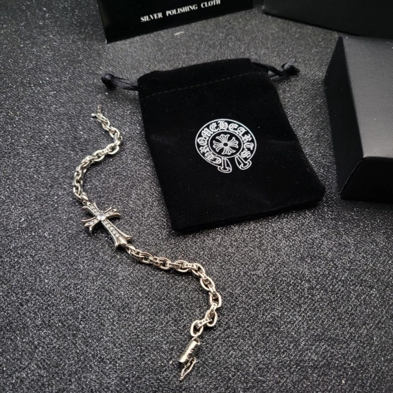 Fashionable Chrome Hearts Bracelets 237358