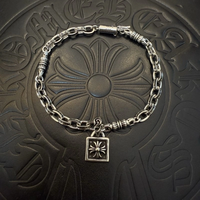 UrbanStyle Chrome Hearts Bracelets 237340