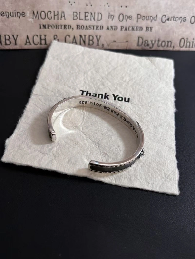 Fashionable Chrome Hearts Bracelets 237196