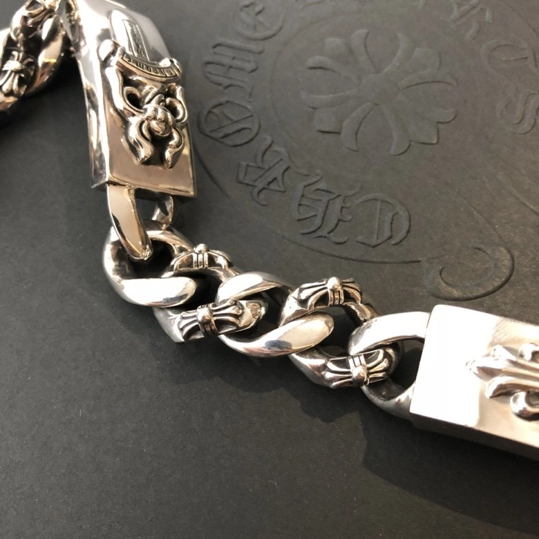 UrbanStyle Chrome Hearts Bracelets 237128