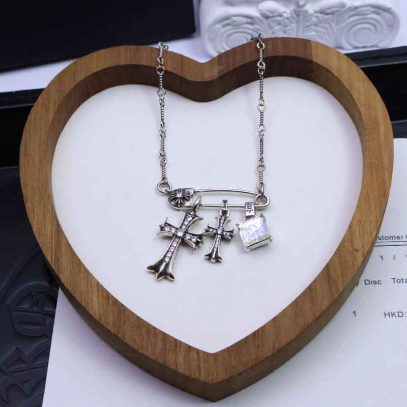 SmoothTexture Chrome Hearts Brooches 239665