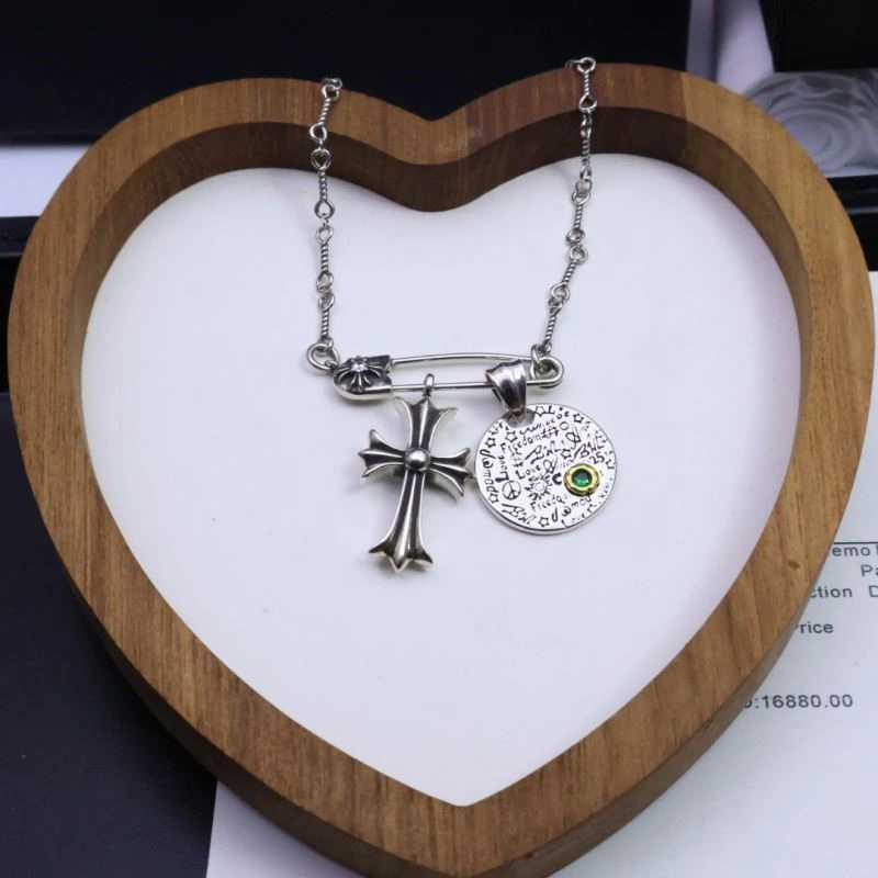 Neat Chrome Hearts Brooches 239656