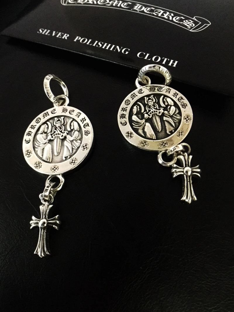 Chrome Hearts Earrings Comfortable 242491