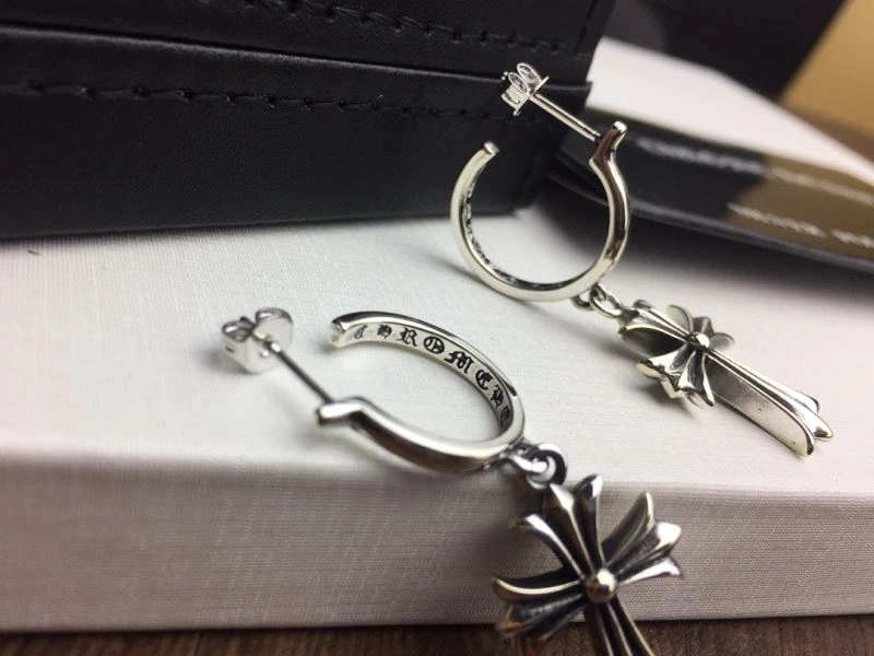 Chrome Hearts Earrings Bold 241301