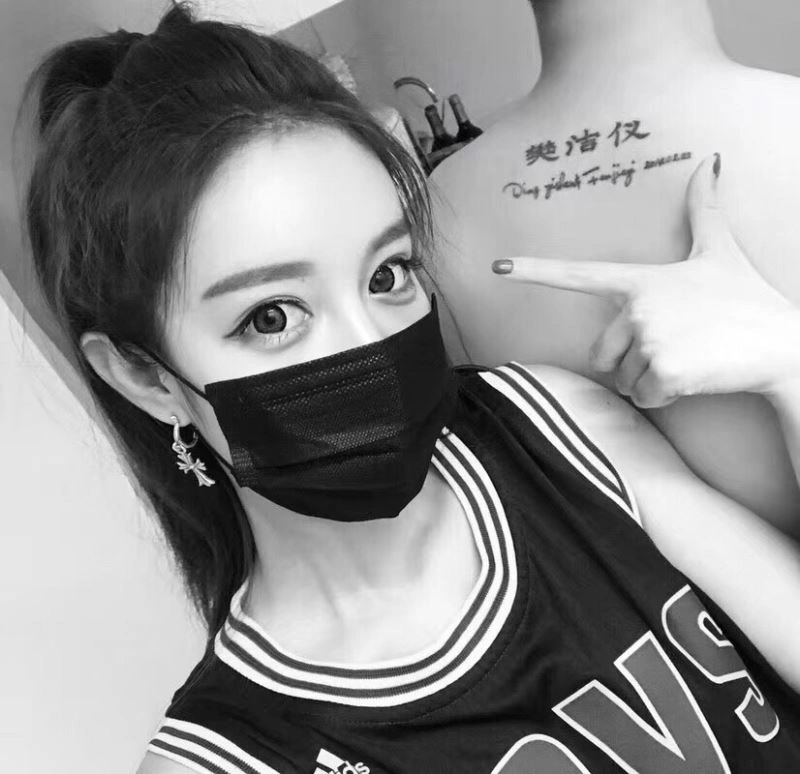 Chrome Hearts Earrings Bold 241301