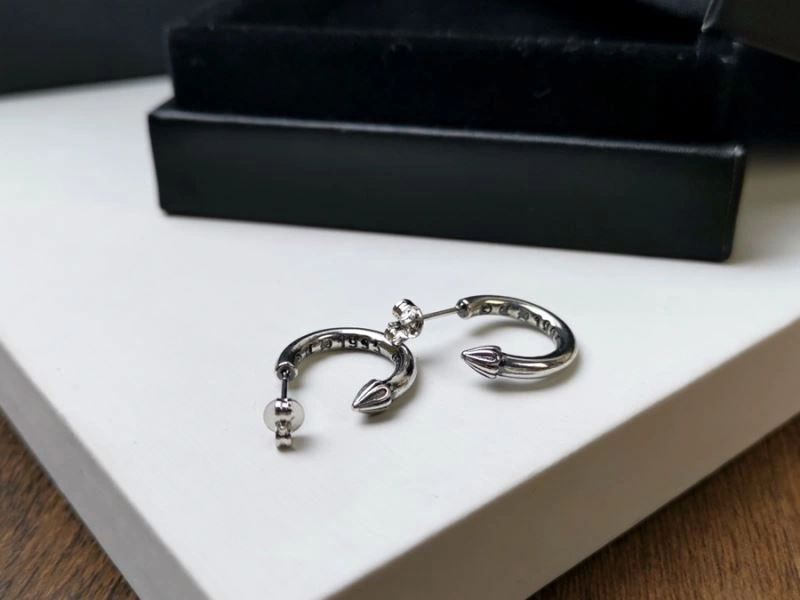 Contemporary Chrome Hearts Earrings 241289