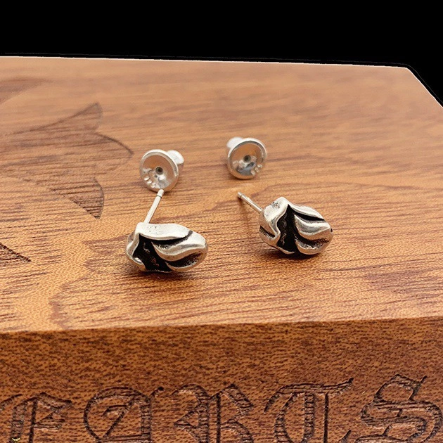 Lightweight Chrome Hearts Earrings 240728