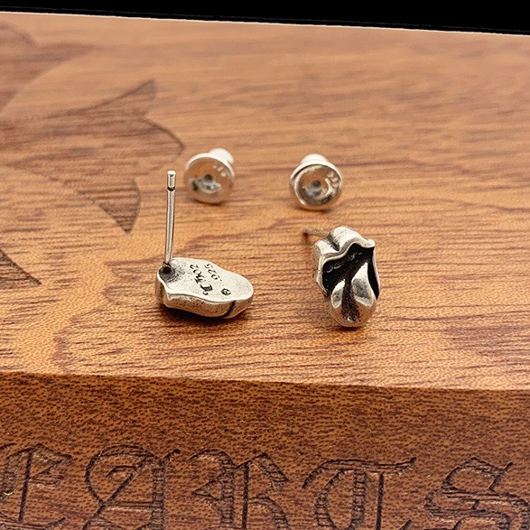 Lightweight Chrome Hearts Earrings 240728