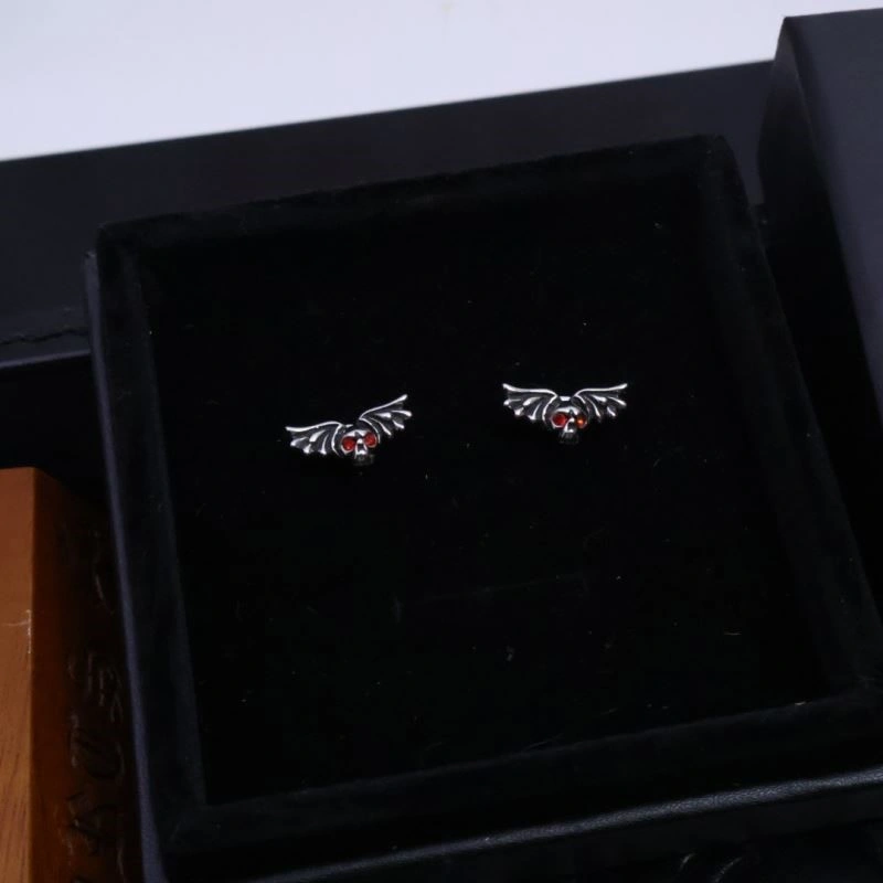 Cozy Chrome Hearts Earrings 239649