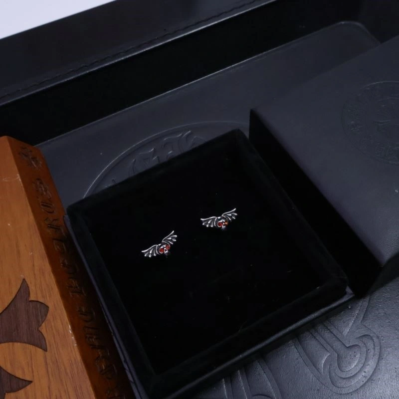 Cozy Chrome Hearts Earrings 239649