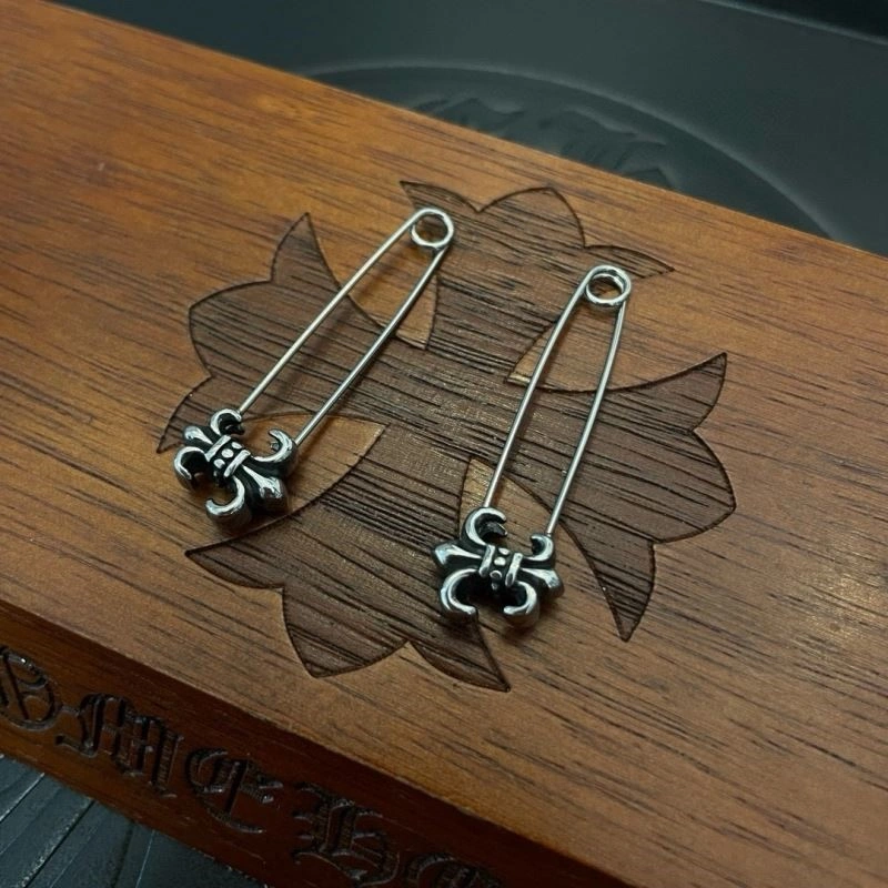 Thermal Chrome Hearts Earrings 238065