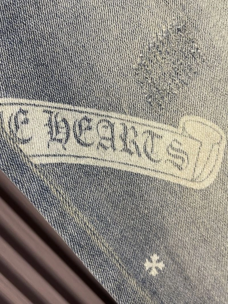Vibrant Chrome Hearts Jeans 118783
