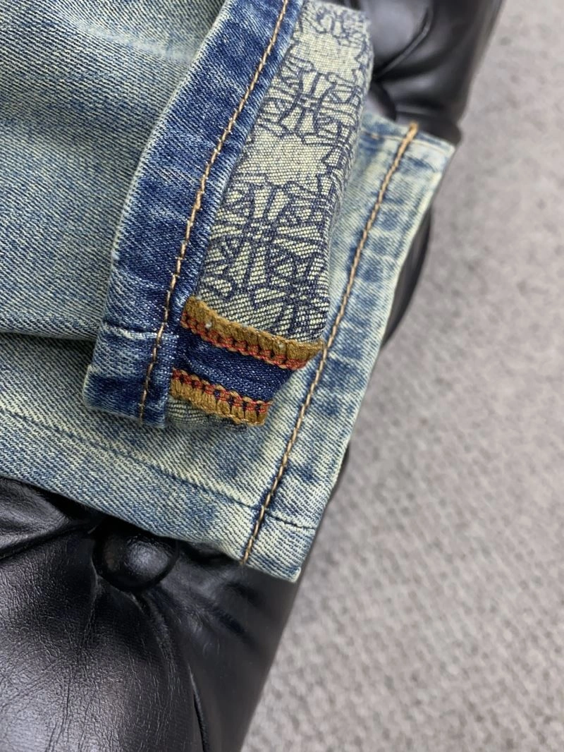Contemporary Chrome Hearts Jeans 118659