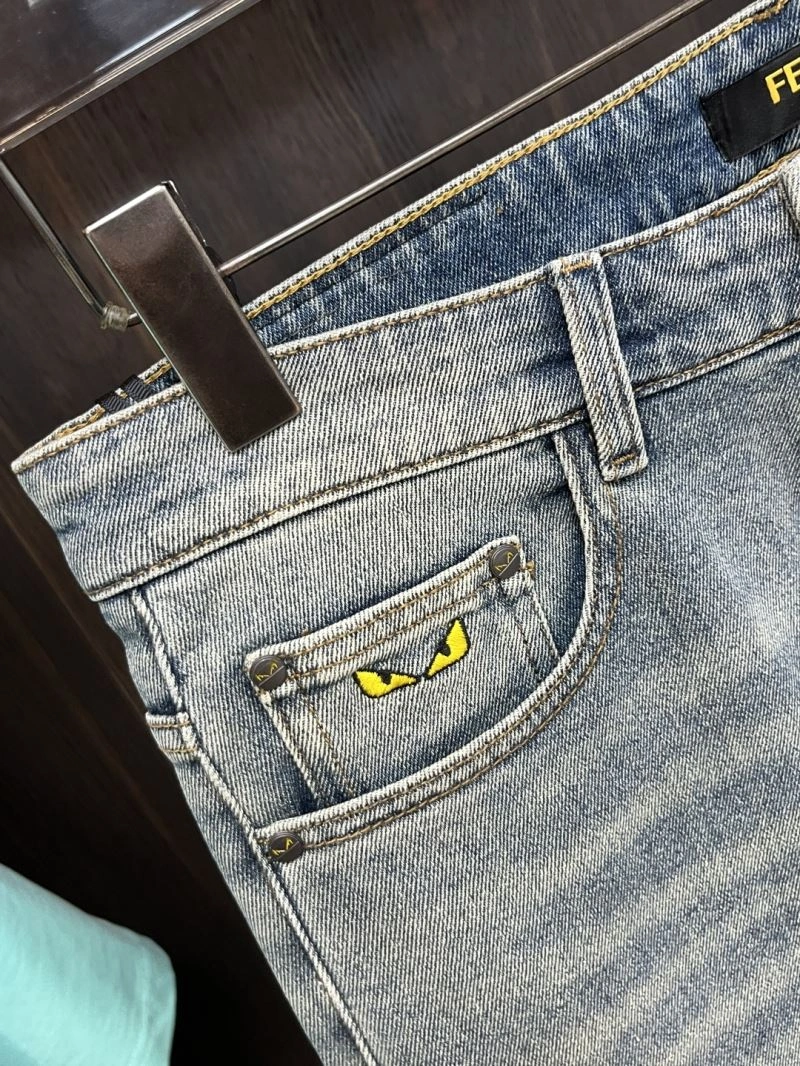 EyeCatching Chrome Hearts Jeans 118565