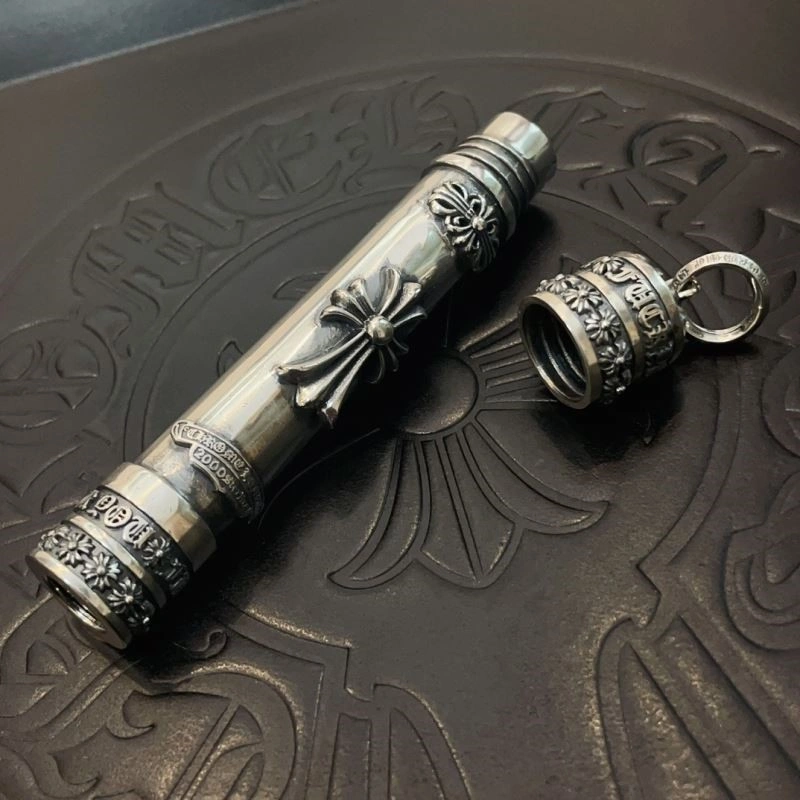 Thermal Chrome Hearts Keychains 240211