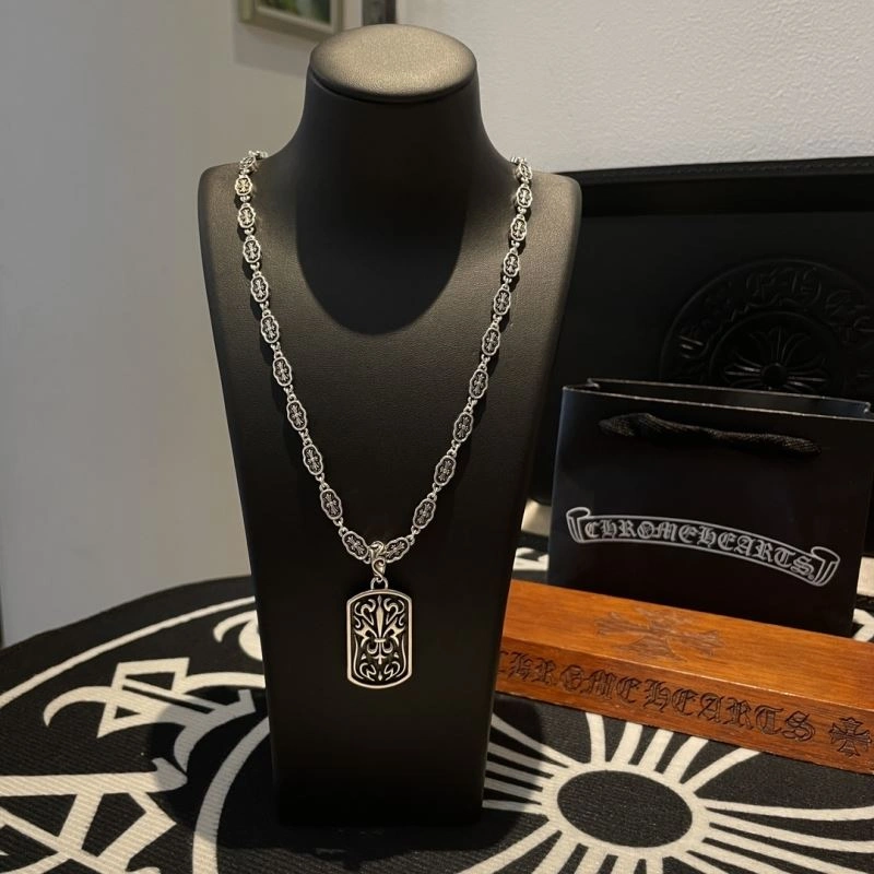 Thermal Chrome Hearts Necklaces 242224