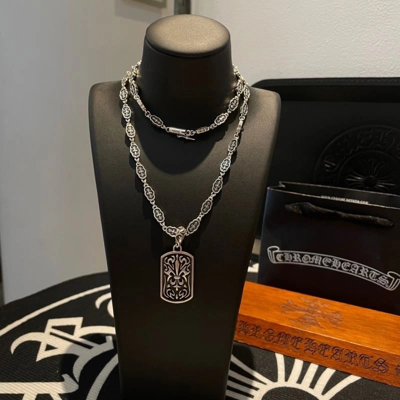 Thermal Chrome Hearts Necklaces 242224