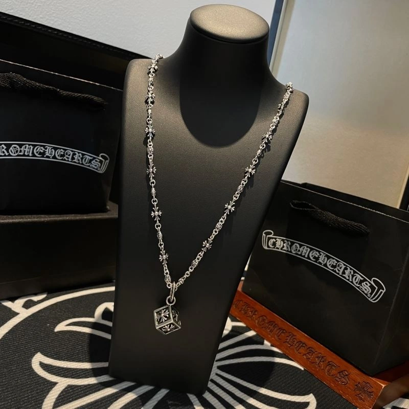 Compact Chrome Hearts Necklaces 242229